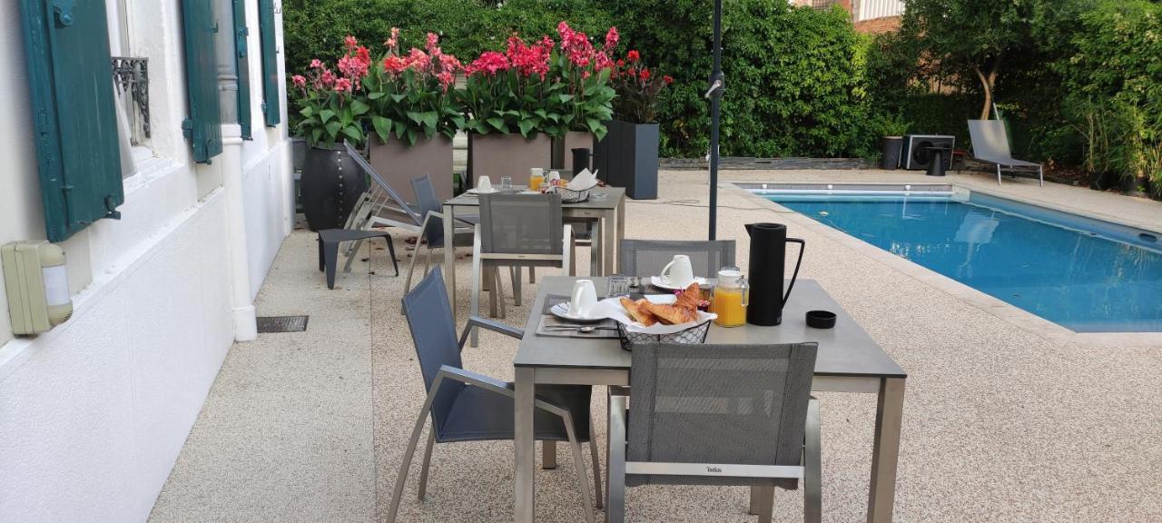 Bed and Breakfast Les Jardins De La Fontaine Alès Zewnętrze zdjęcie
