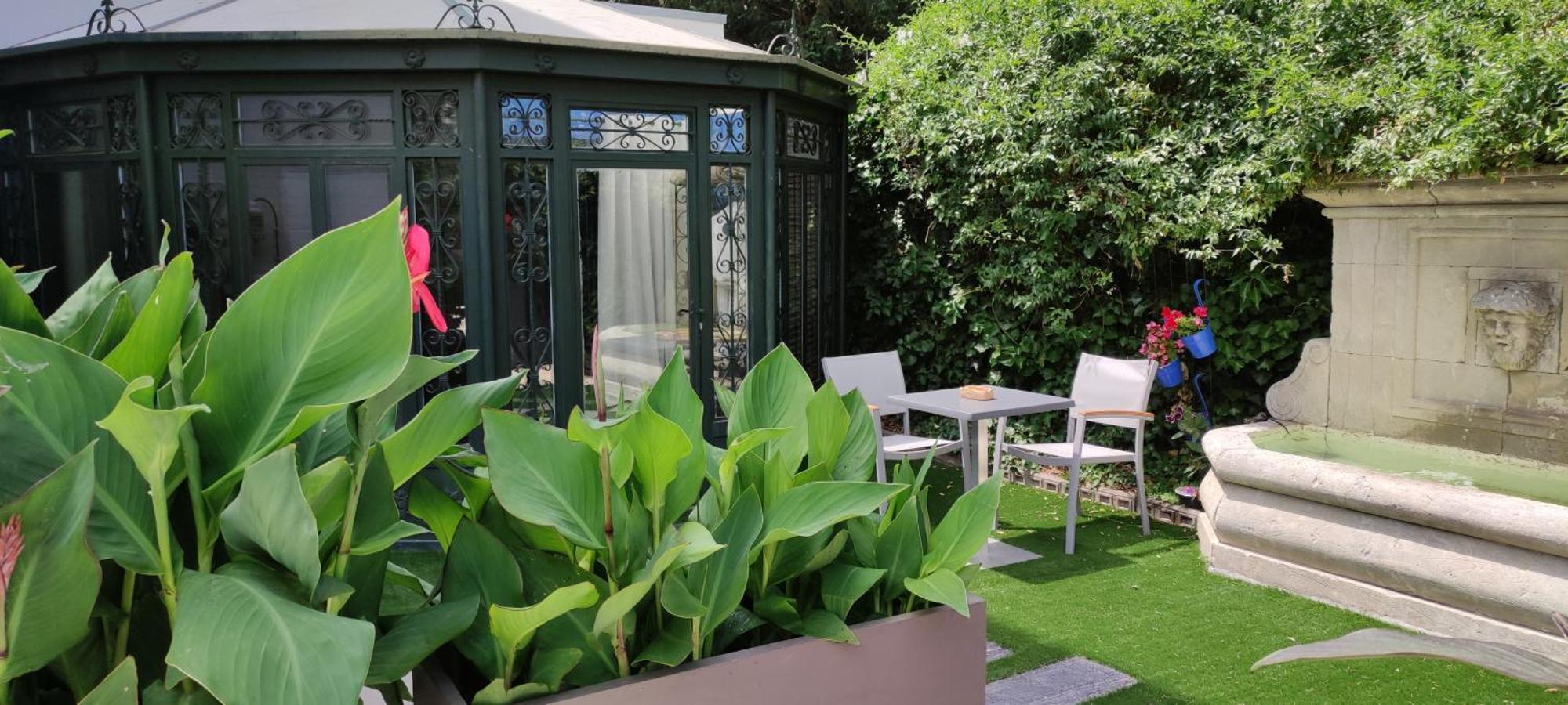 Bed and Breakfast Les Jardins De La Fontaine Alès Zewnętrze zdjęcie